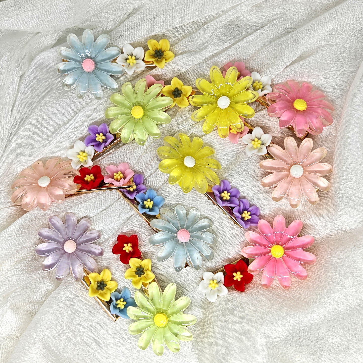 Colorful flower-shaped hair clips