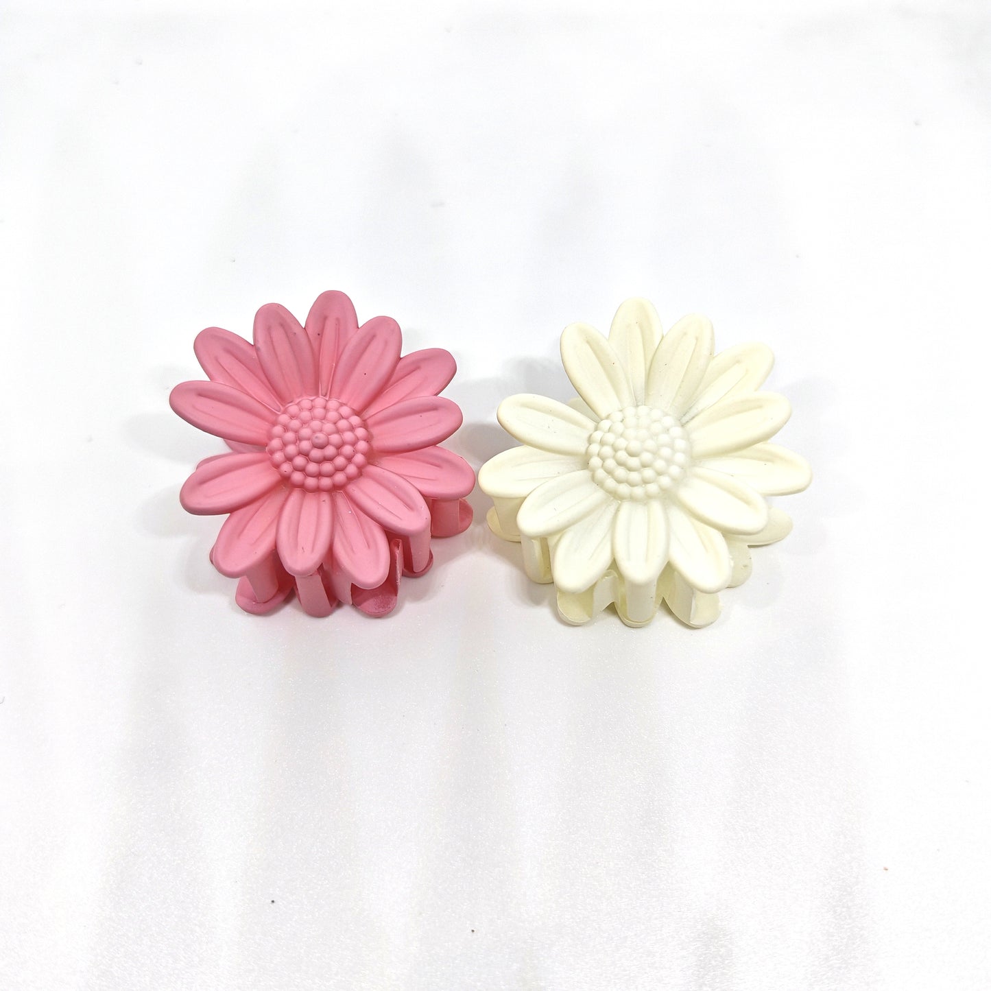 Korean Flower Claw Clip Pink and White