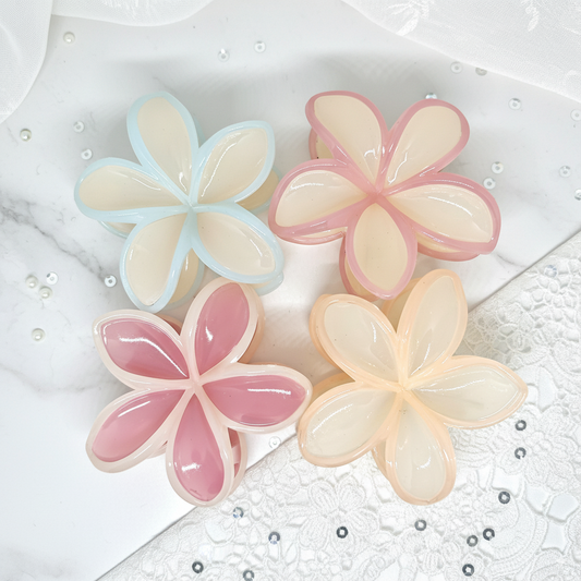 Korean flower-shaped hair claw